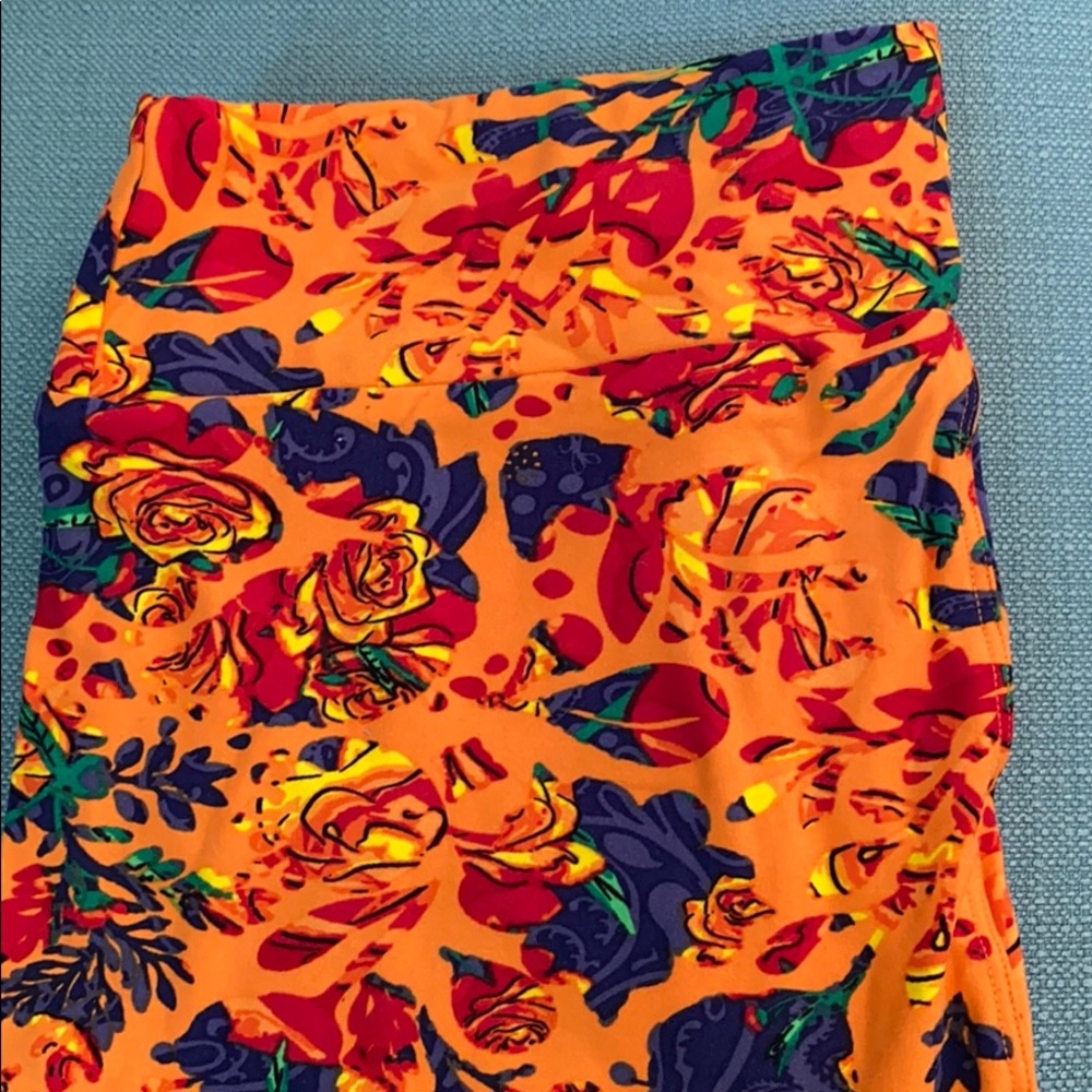 Tall and Curvy Leggings (Buy 3 Get 1 Free)